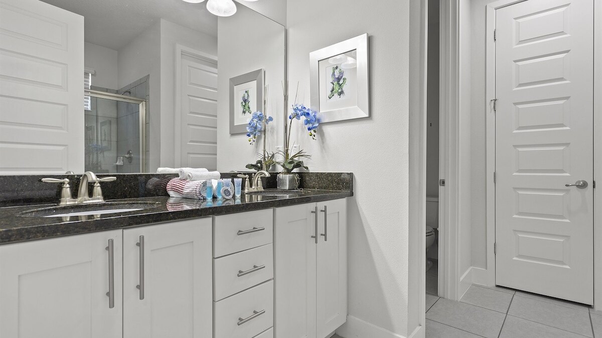 350-360 Huge Villas - near Disney - 15 BDs - Image 47