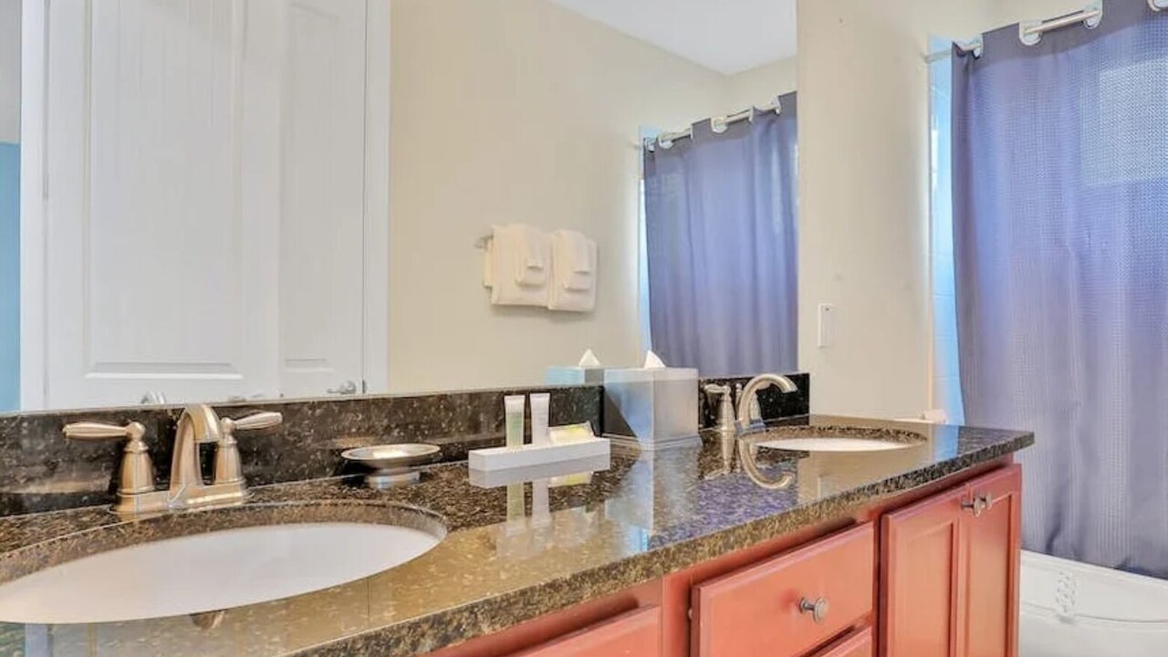 351 hiden retreat 6be/pool/gameroom - Image 31