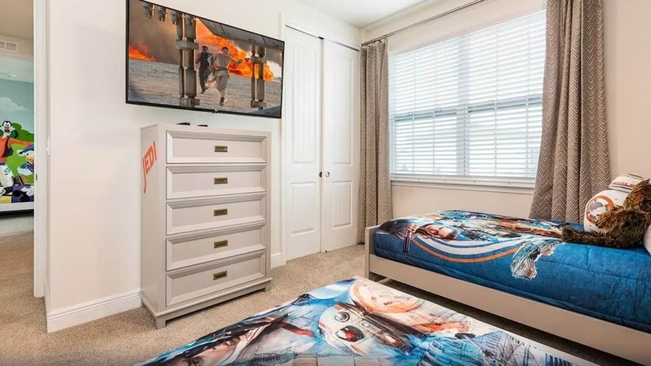 361-Ultimate Mansion-9Bed-Pool/Spa/Game - Image 21