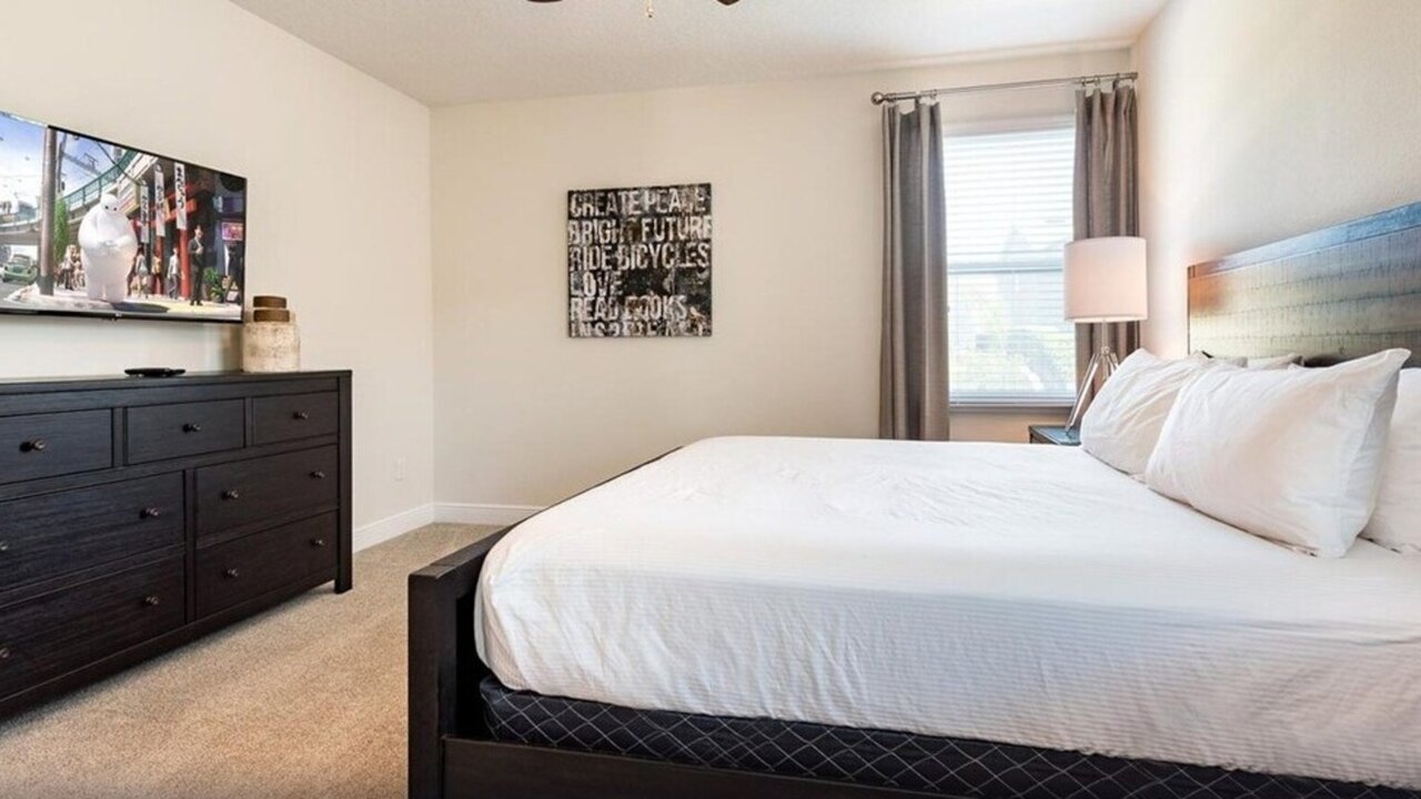 361-Ultimate Mansion-9Bed-Pool/Spa/Game - Image 31