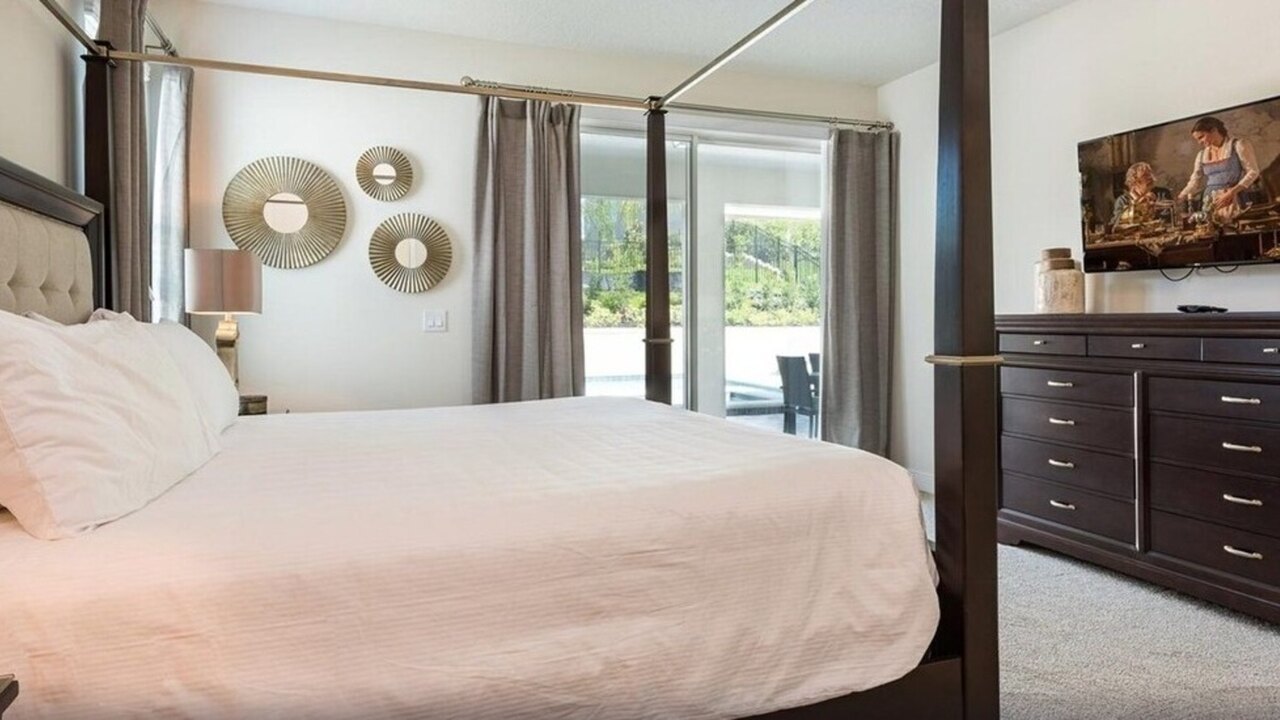 361-Ultimate Mansion-9Bed-Pool/Spa/Game - Image 32