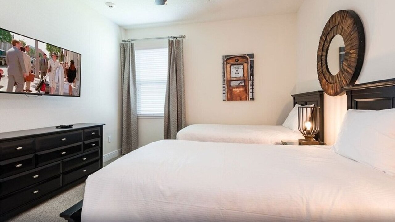 361-Ultimate Mansion-9Bed-Pool/Spa/Game - Image 33