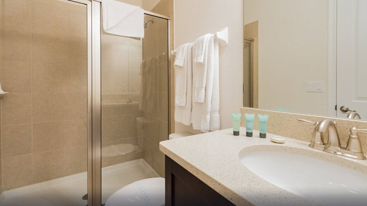 361-Ultimate Mansion-9Bed-Pool/Spa/Game - Image 41