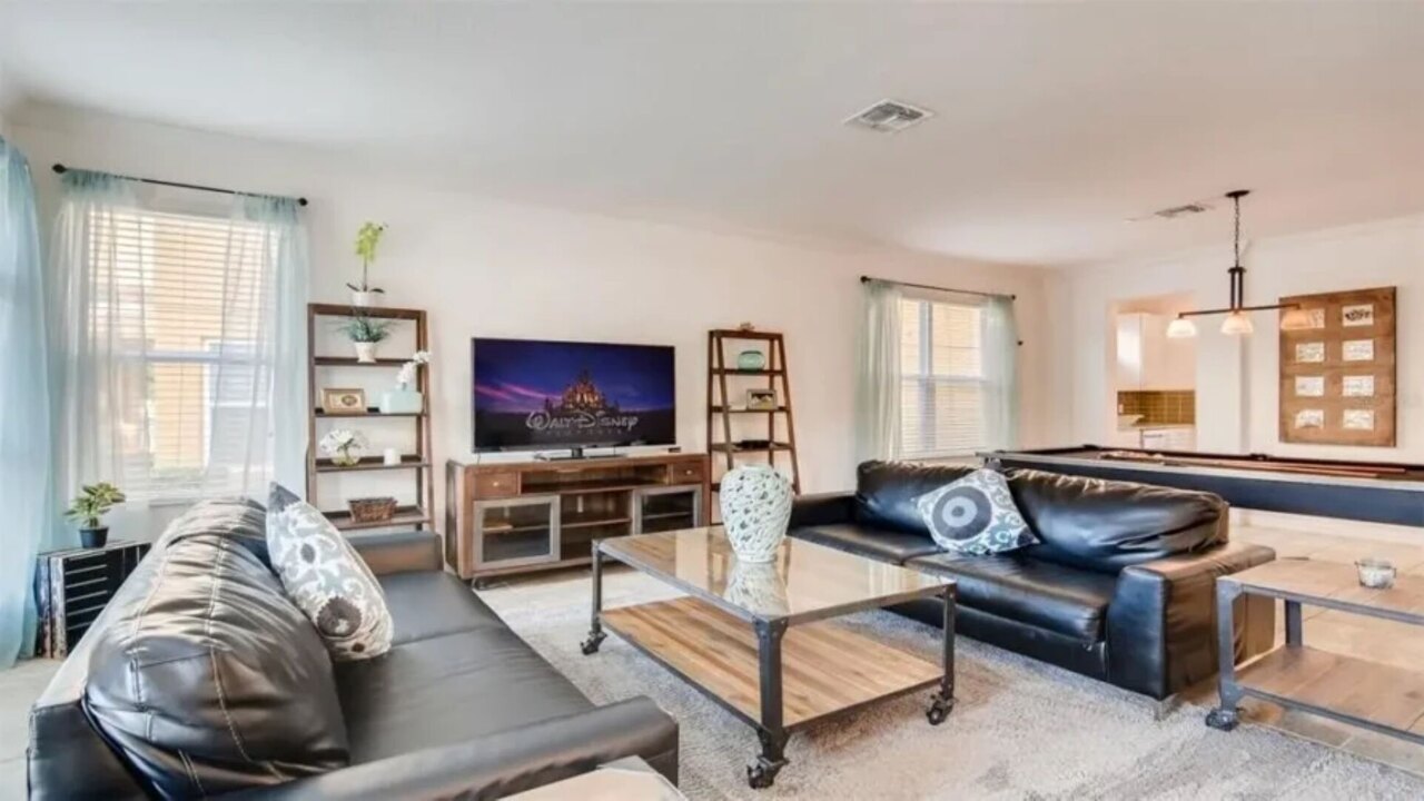 427 Wonderful 6 Bed near Disney - Image 12