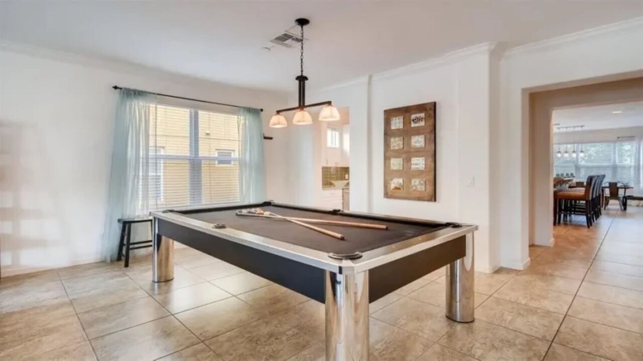 427 Wonderful 6 Bed near Disney - Image 15