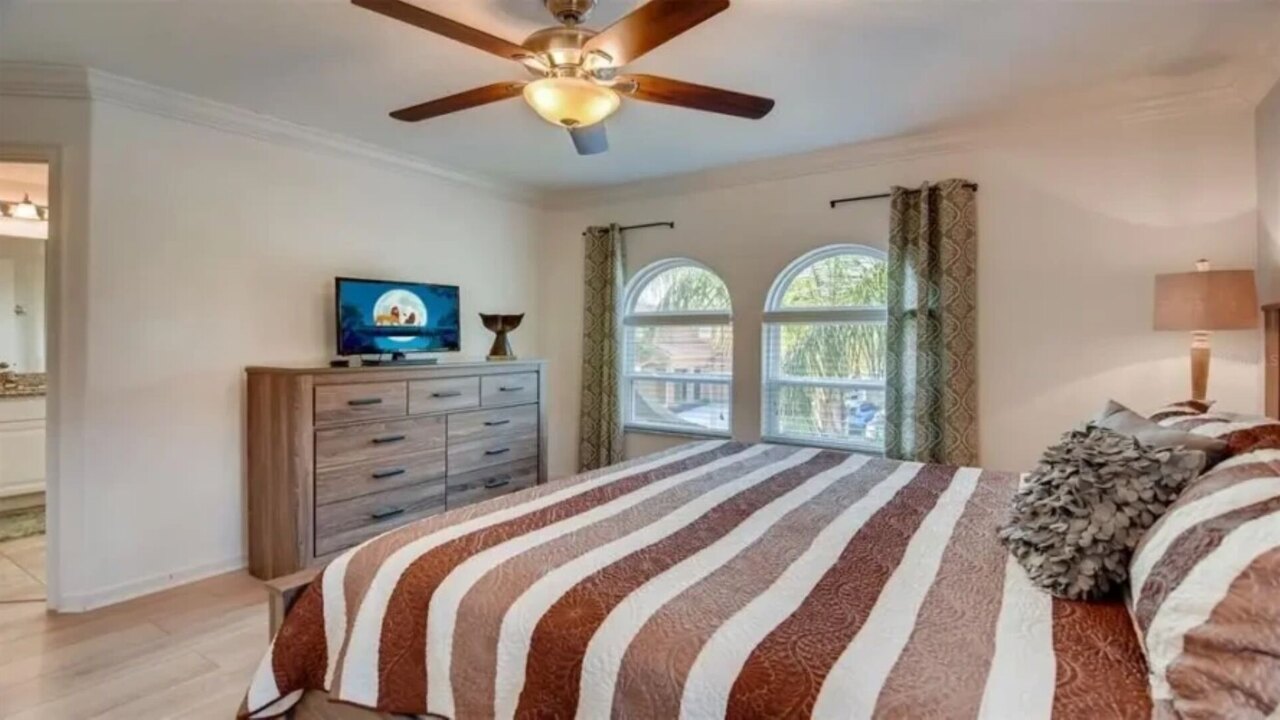 427 Wonderful 6 Bed near Disney - Image 17