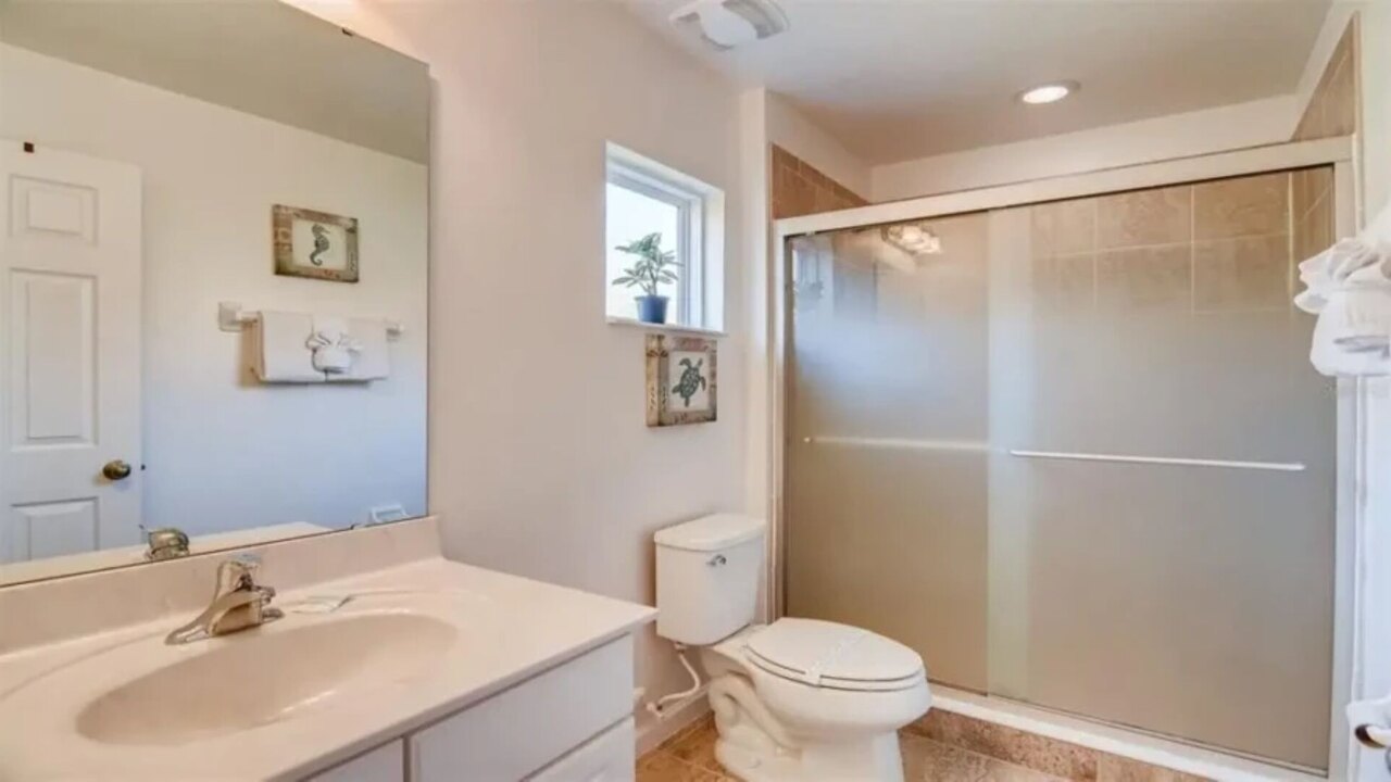 427 Wonderful 6 Bed near Disney - Image 35