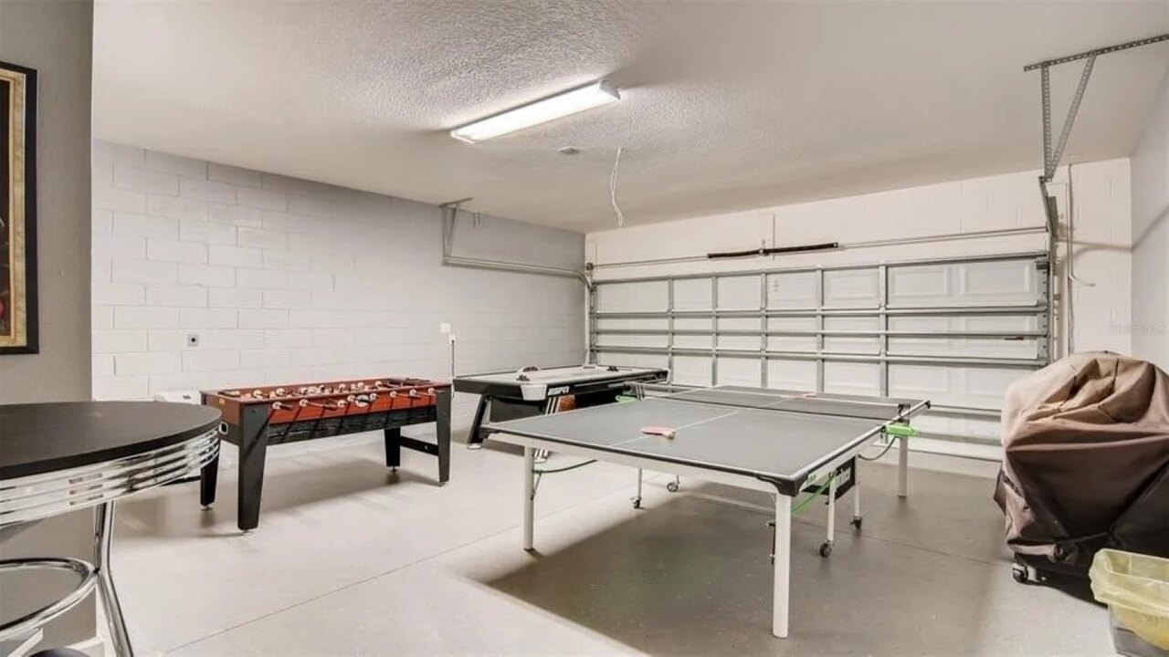 427 Wonderful 6 Bed near Disney - Image 37