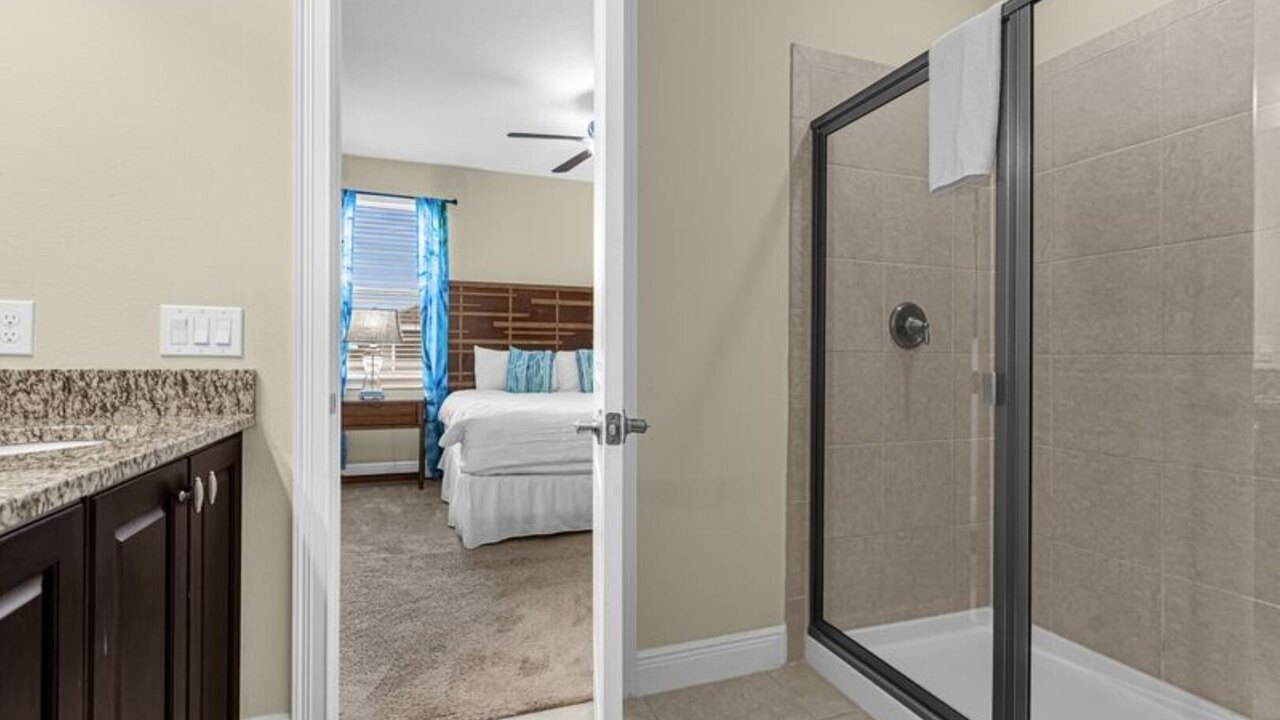 431 Villa - Spacious 7BD - Screened Pool&SPA - Image 26