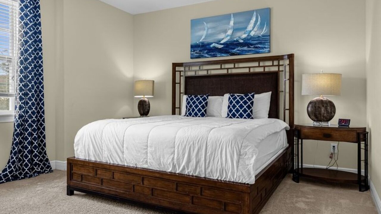 431 Villa - Spacious 7BD - Screened Pool&SPA - Image 13