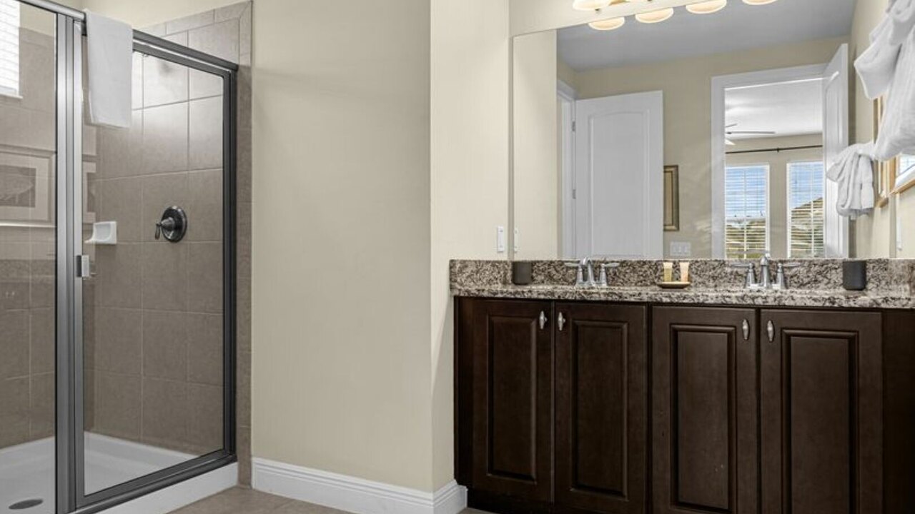 431 Villa - Spacious 7BD - Screened Pool&SPA - Image 24