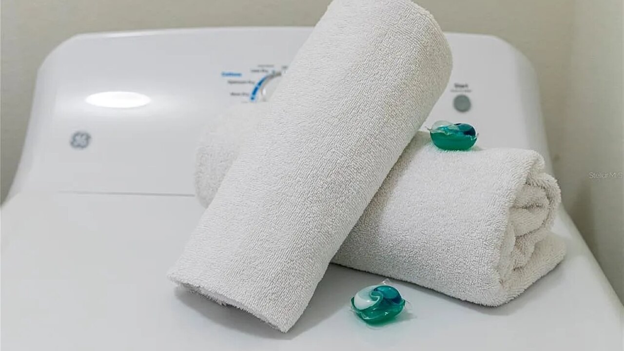 4723 Private 4BR Oasis w/ Pool Near Disney - Image 31