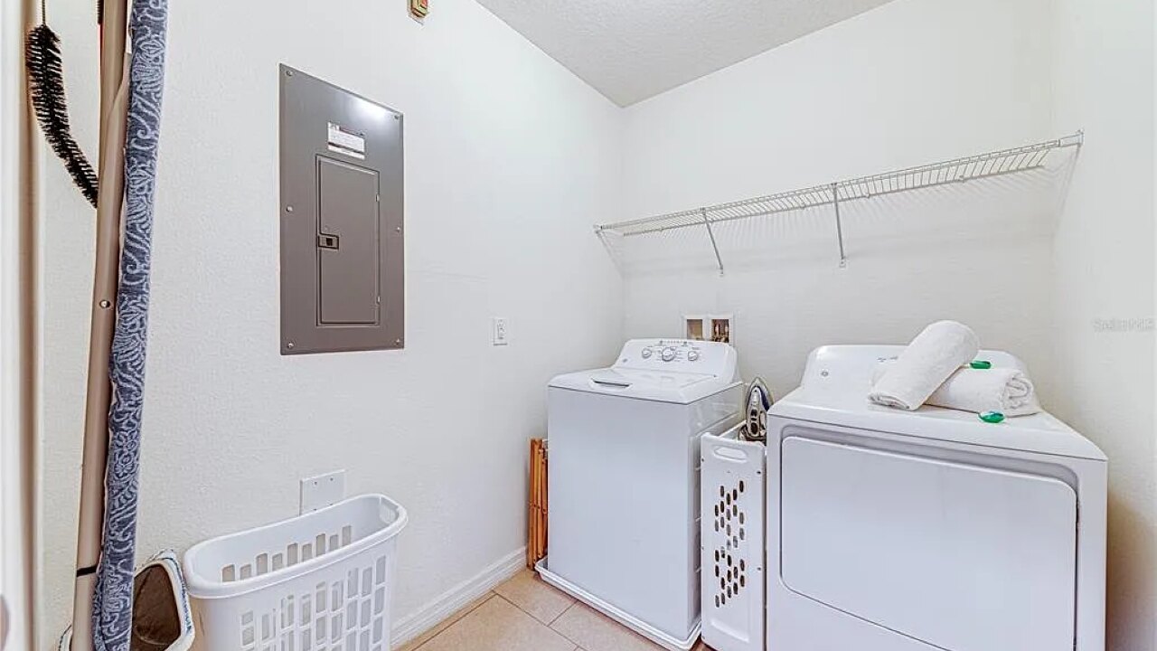 4723 Private 4BR Oasis w/ Pool Near Disney - Image 30