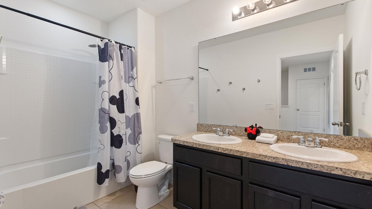 4723 Private 4BR Oasis w/ Pool Near Disney - Image 22