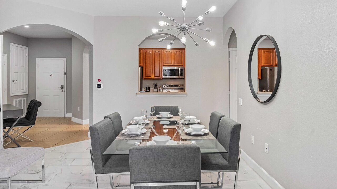 4814 Spacious 3-Bedroom Condo at Vista Cay #204. - Image 7