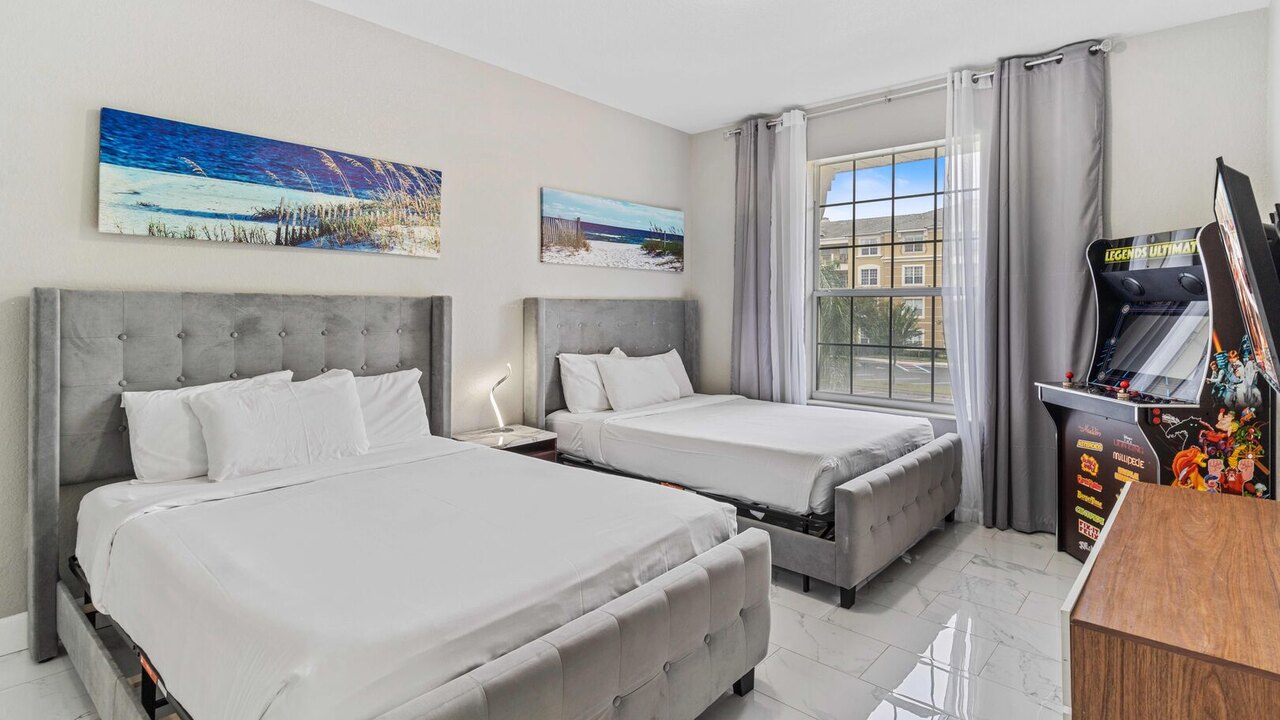 4814 Spacious 3-Bedroom Condo at Vista Cay #204. - Image 15