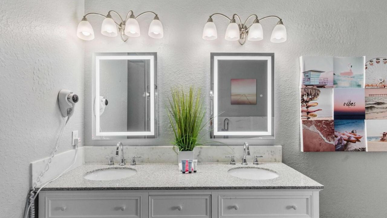 4816 Cayview Avenue #303 - Image 20